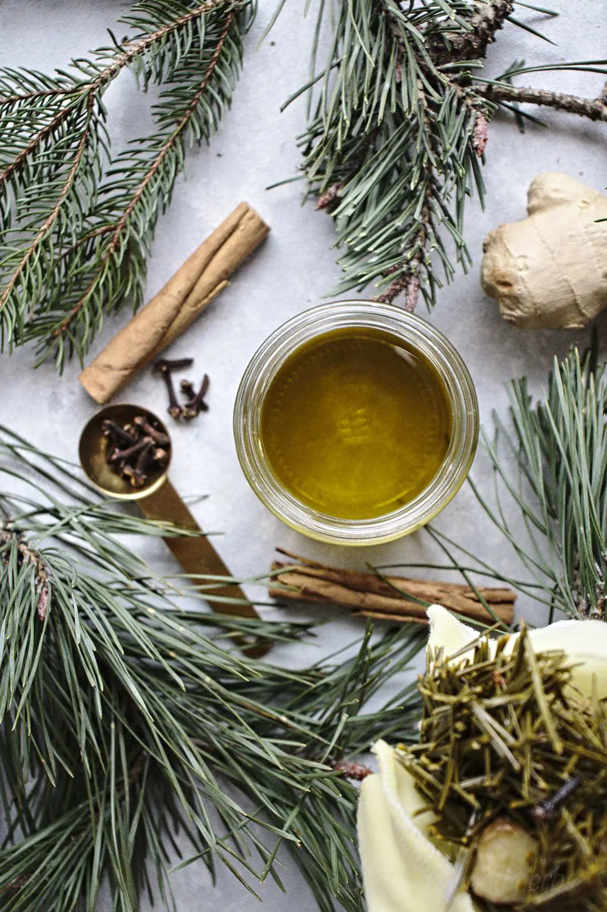 pine needle oil uses