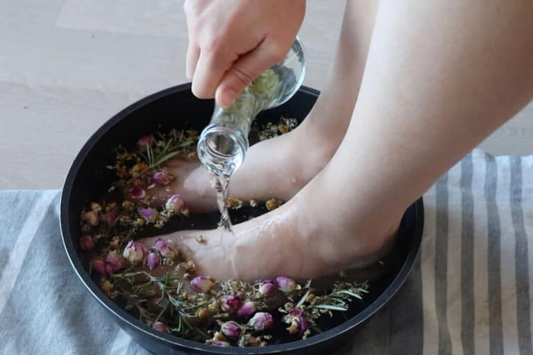 DIY foot bath with herbs SimplyBeyondHerbs