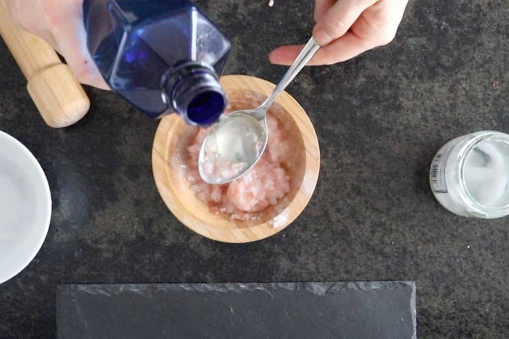 salt scrub benefits