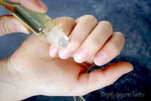 Simple DIY cuticle oil recipe to Strengthen Nails and Cuticles