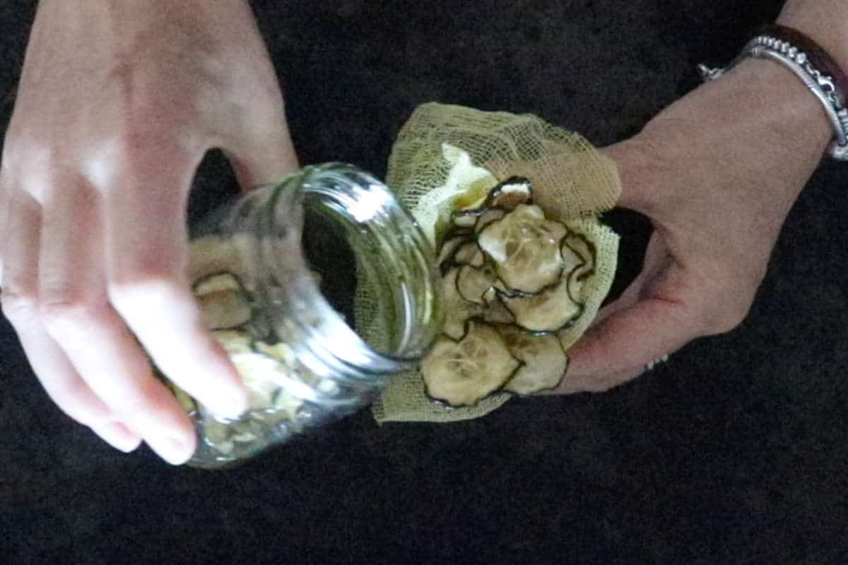 how to make cucumber oil at home