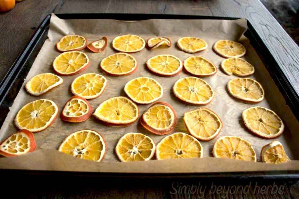 How to Dehydrate Orange Slices (plus 11 Ways Using them