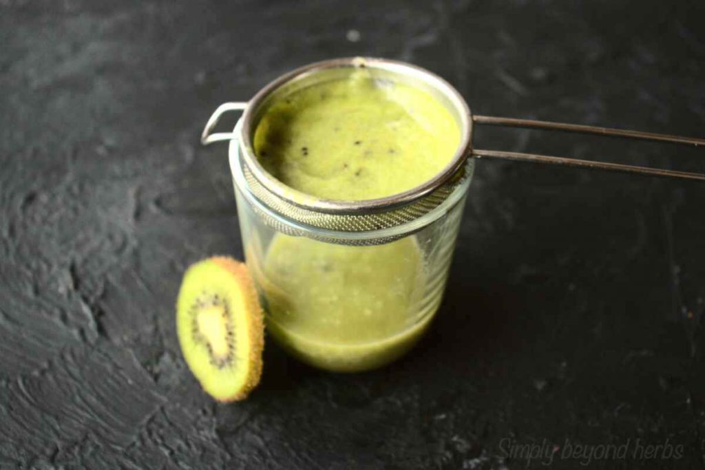 Kiwi juice recipe (with juicer or blender) SimplyBeyondHerbs