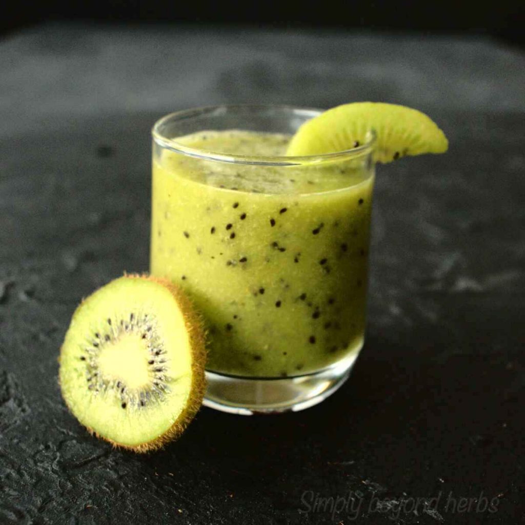 Kiwi juice recipe (with juicer or blender) SimplyBeyondHerbs