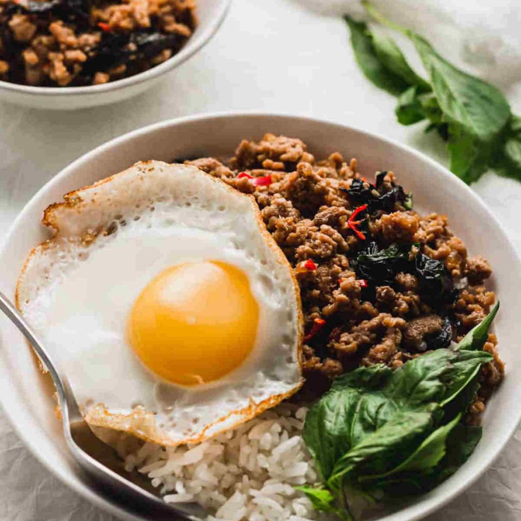 Holy basil vs Thai basil. SimplyBeyondHerbs