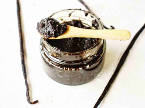 Best Homemade Vanilla bean paste recipe - SimplyBeyondHerbs