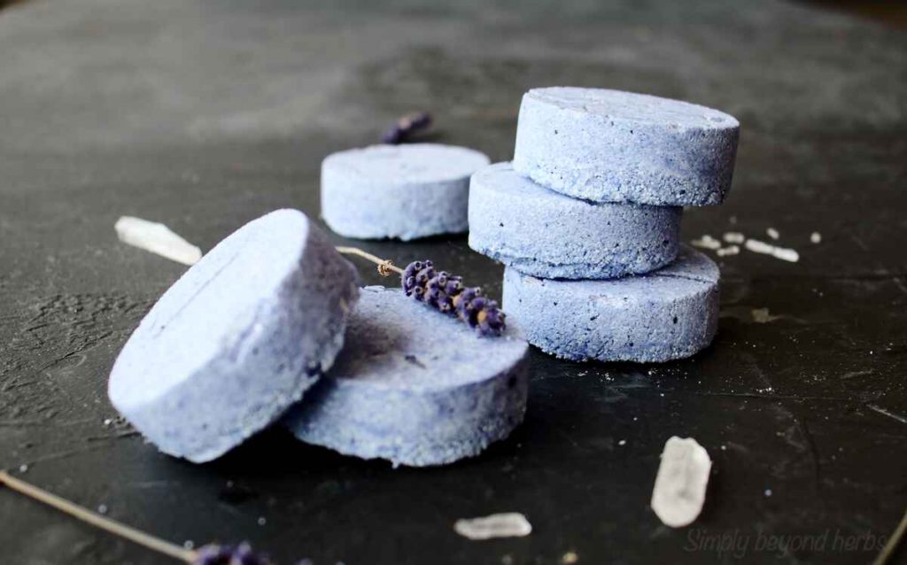 Shower bomb recipe {DIY shower steamers with menthol crystals