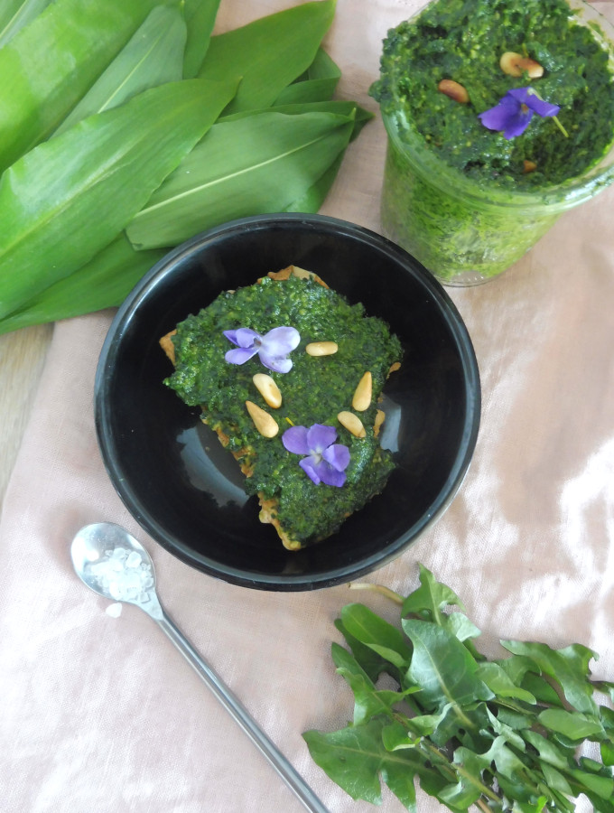 dandelion greens pesto